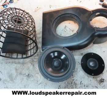 Vintage Alon 5 speaker restauratie en reparatie. Herstel van behuizing, woofer en tweeter met aandacht voor originele onderdelen, correcte montage en behoud van de karakteristieke klank.