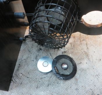 Alon 1 speaker repair voor liefhebbers van vintage high-end audio. Professionele reparatie van Acarian Systems luidsprekers, woofers en tweeters met specialistische aandacht voor originele klank en kwaliteit.