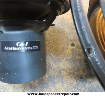 Alon 5 speaker repair voor beschadigde luidsprekerunits. Professionele reparatie van woofer, conus en surround voor vintage high-end speakers. Specialistische luidspreker reparatie bij Loudspeakerrepair.
